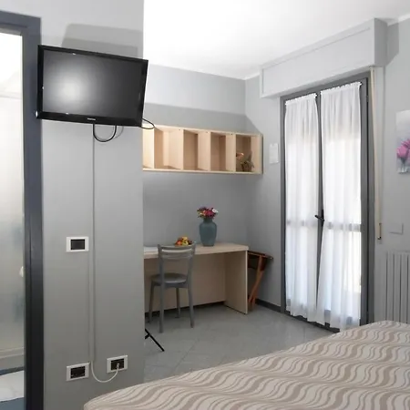 Gioiosa Отель Диано-Марина