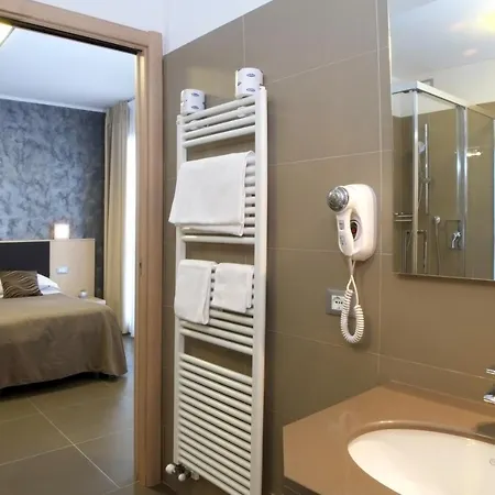 Gioiosa 3* Диано-Марина