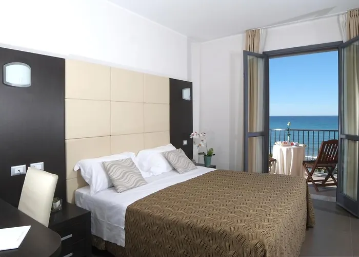 Gioiosa Готель 3*